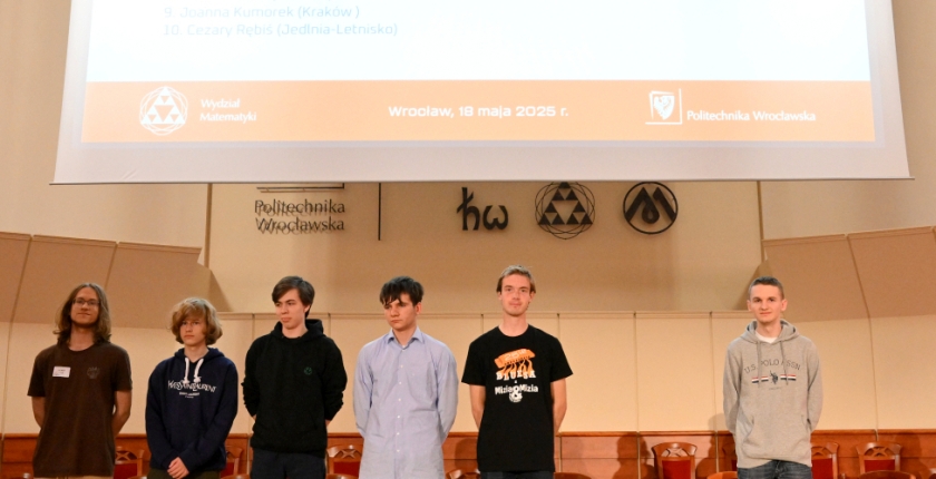 Maciej Hryniewicz laureatem XXI Mistrzostw Polski w Grach Matematycznych i Logicznych 